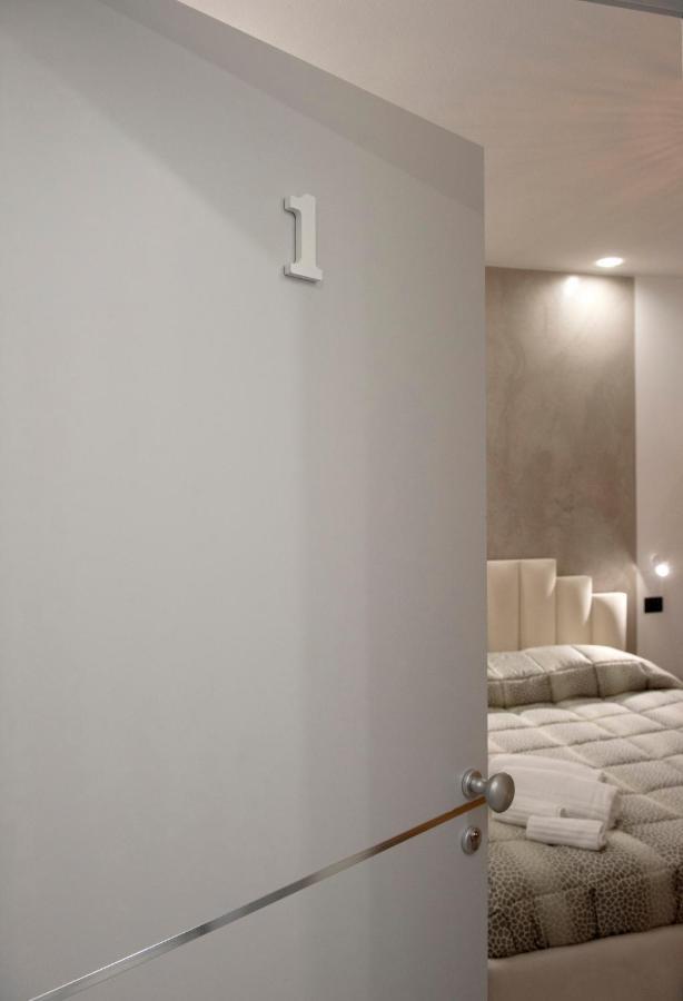 Sabriluna Rooms ลาสเปเซีย ภายนอก รูปภาพ